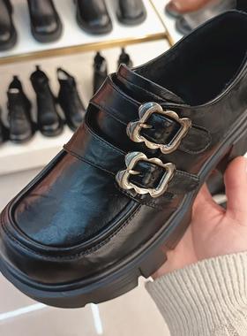 日泰女鞋2024冬季新款超厚底加绒增高乐福鞋英伦风黑色工装鞋特价