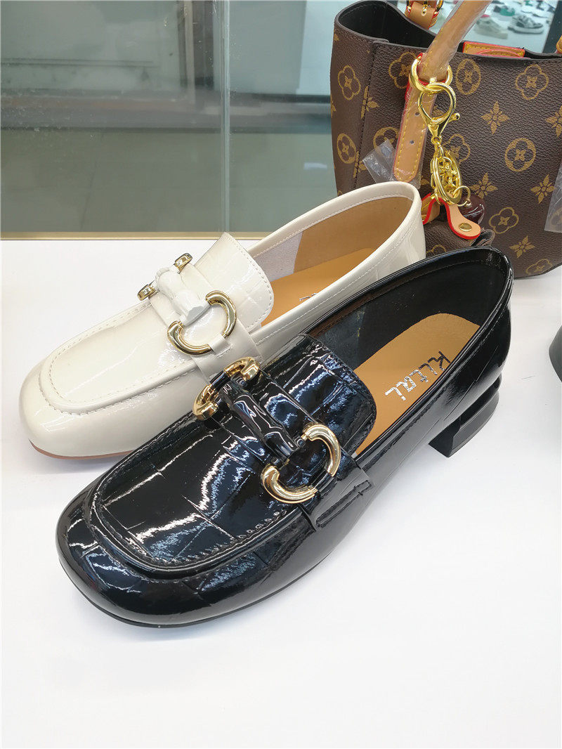 日泰乐福鞋英伦风2023新款套脚低跟休闲女鞋乐福鞋3953q23109