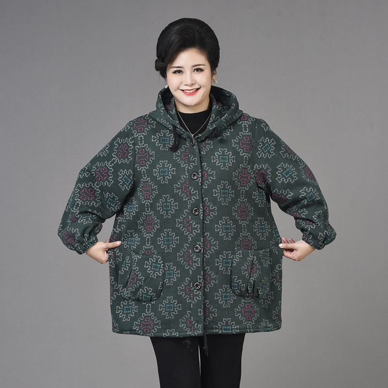 200斤胖妈妈春秋装外套加肥大码中老年女装洋气奶奶风衣宽松时尚