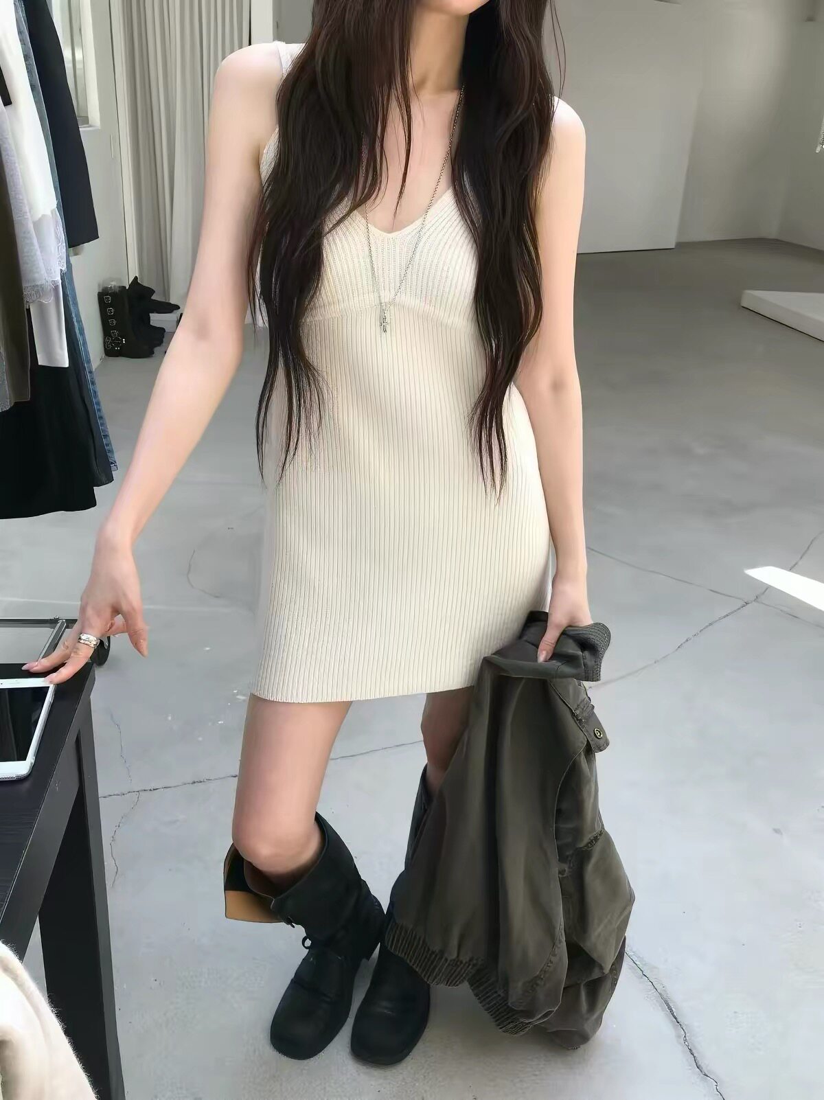 现bubble韩代nuesev领针织吊带连衣裙女修身显瘦毛线短裙实体秒发