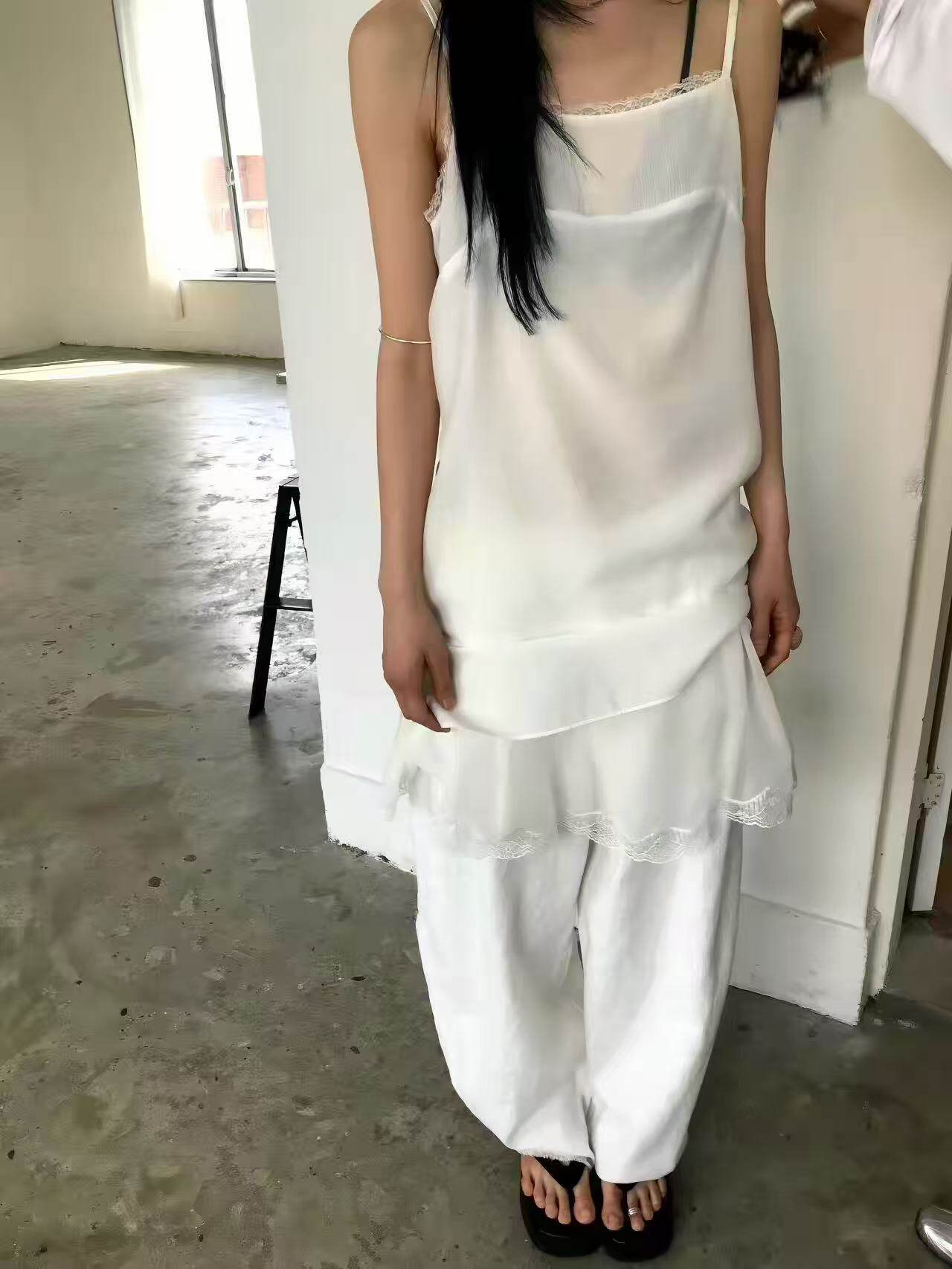 现bubble韩代 we are 薄纱设计感洋气时髦气质吊带连衣裙实体秒发