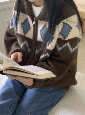 Suhoo韩国东大门asome费尔岛复古菱格拼色翻领拉链针织开衫