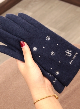日本精致刺绣雪花羊毛呢子手套女冬季加绒厚保暖分指触屏骑车防寒