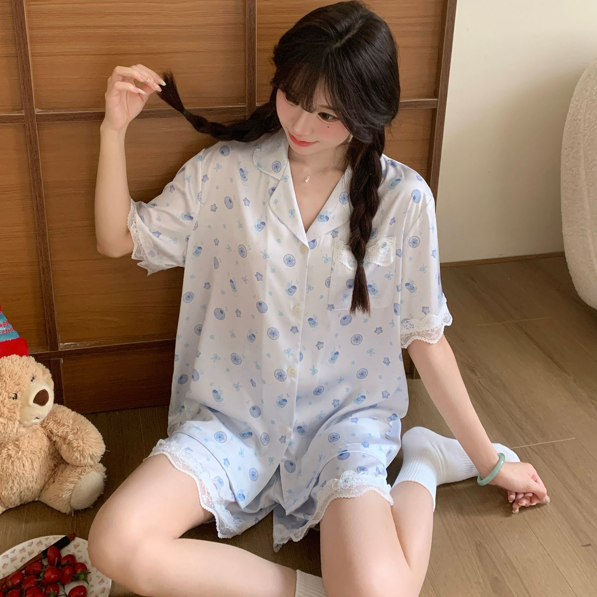 睡衣女夏季冰丝短袖开衫卡通印花2026年新款可外穿薄款家居服套装
