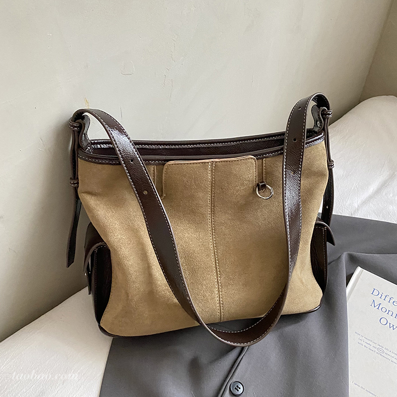 简约高级感麂皮绒托特包