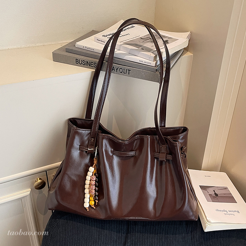 油皮复古大容量托特包