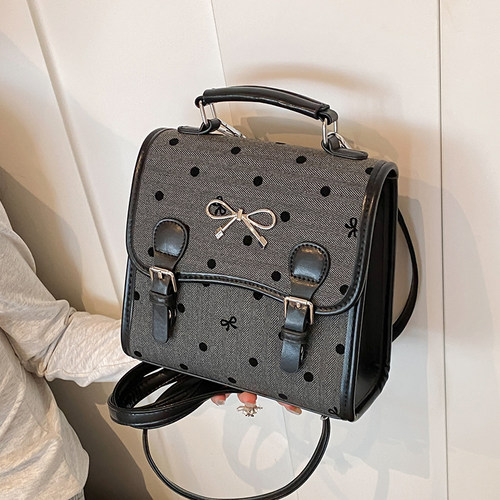 2025新款百搭波点女式双肩包