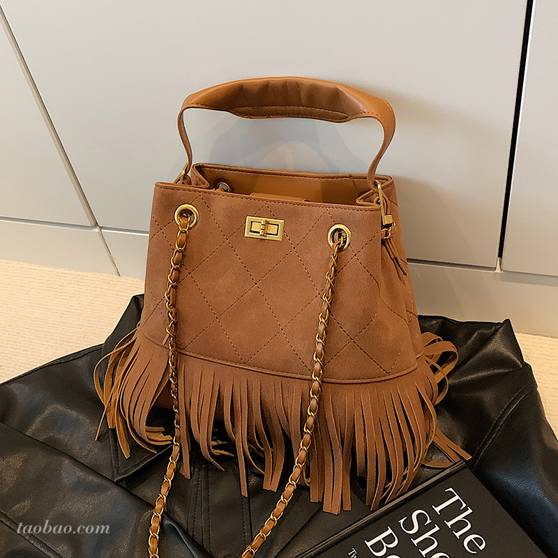 2025秋季新款潮流时尚水桶包