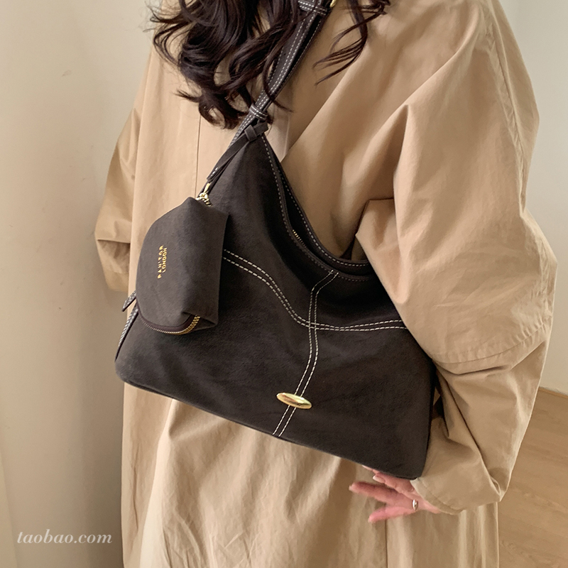 简约高级感麂皮绒托特包