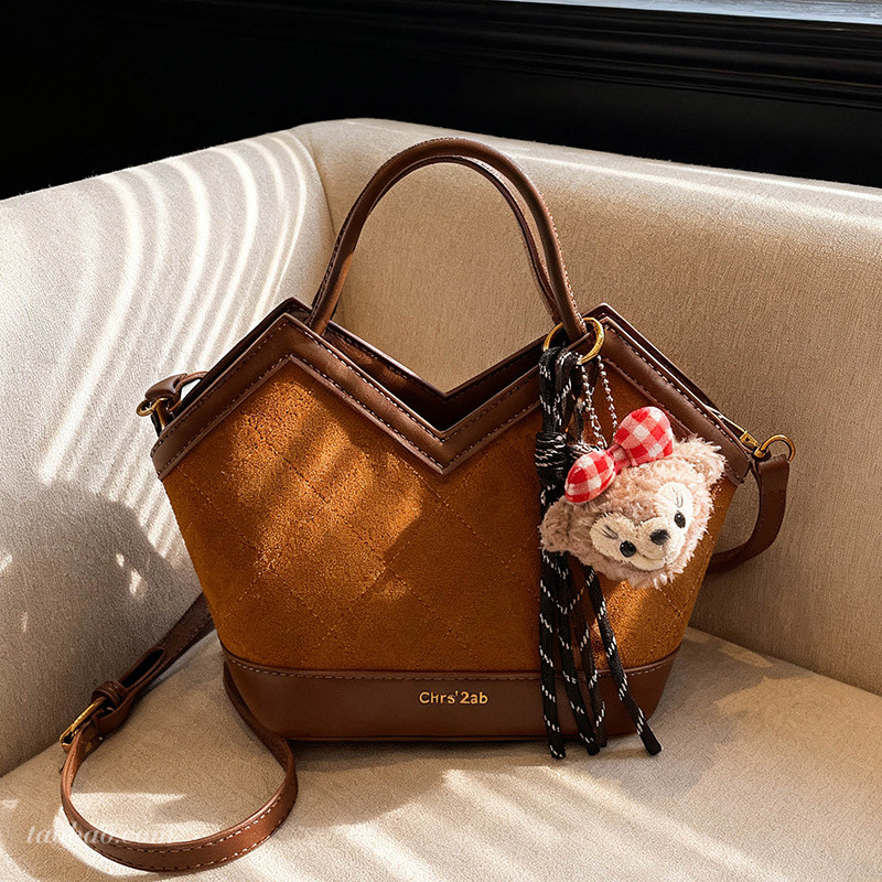 秋冬季爆款小众豹纹包包女2025新款复古百搭斜挎包超火手提小拎包,箱包皮具/热销女包/男包,水桶包,淘宝优惠券,粉丝福利购,淘宝优惠卷