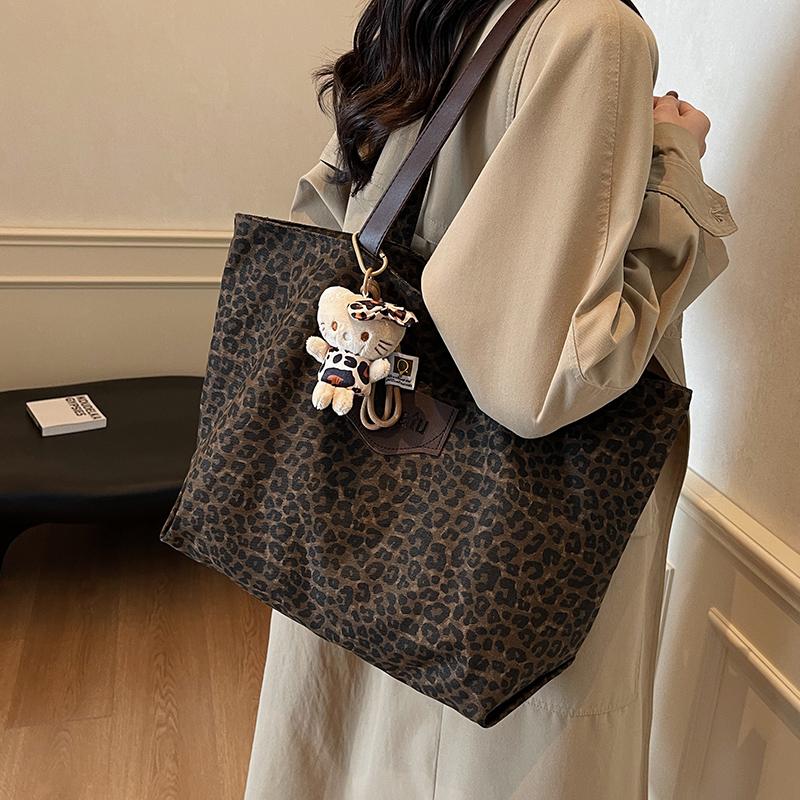 2024秋季潮流时尚大容量托特包