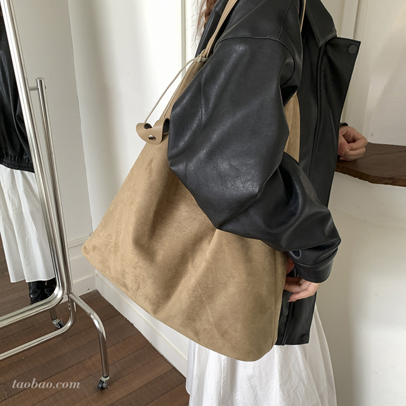 2025冬季新款潮流时尚托特包