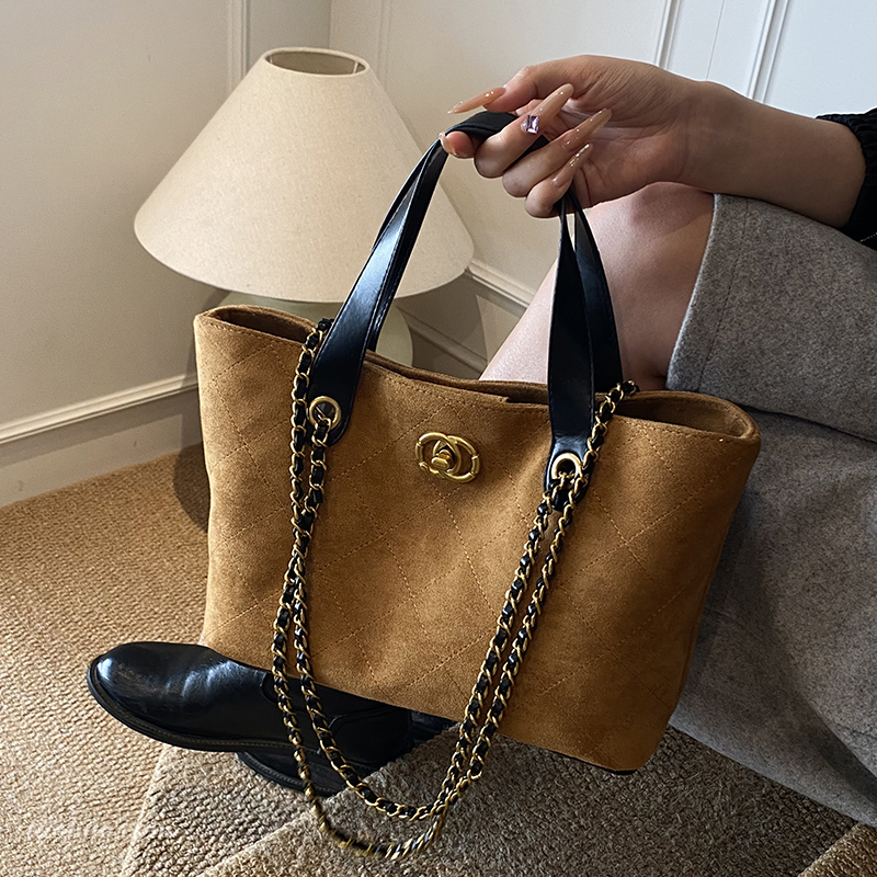 2025冬季新款潮流时尚托特包