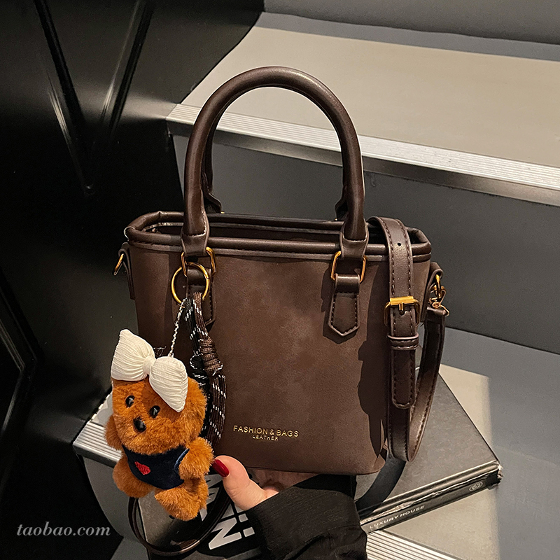 2025新款高级感小众水桶包