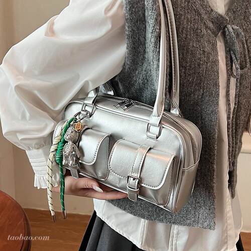 春季小众保龄球包包女2026新款潮时尚百搭腋下包大容量上班通勤包