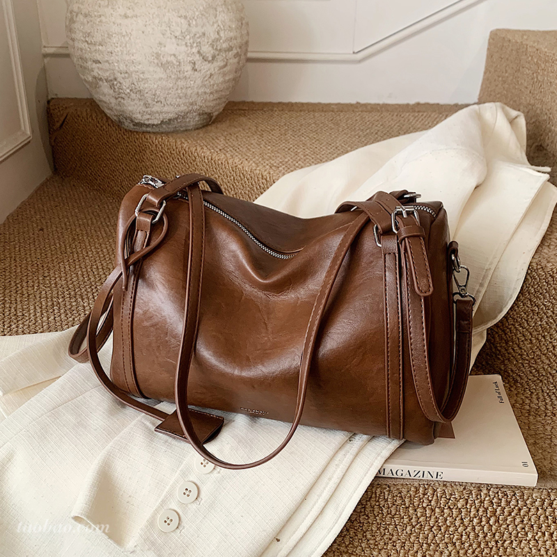 休闲大容量复古托特包