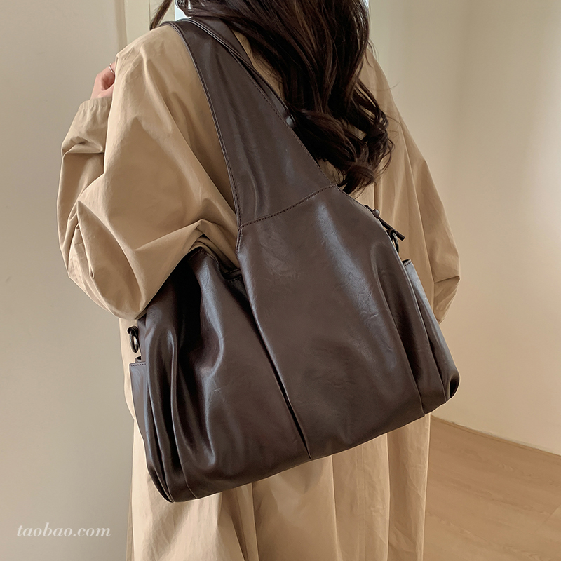 新款大容量通勤单肩托特包