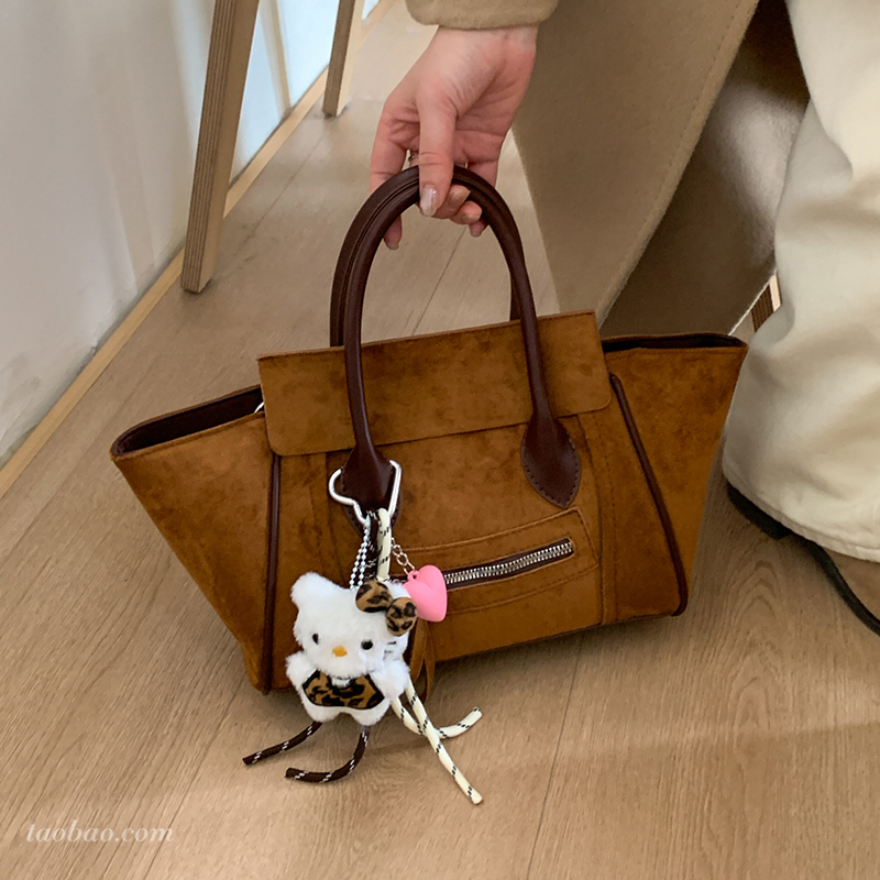 麂皮绒包单肩斜挎包女