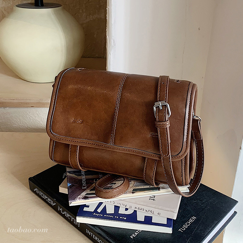 时尚复古美拉德棕色小包包2026新款百搭女式斜挎包超火单肩小方包,箱包皮具/热销女包/男包,小方包,淘宝优惠券,粉丝福利购,淘宝优惠卷