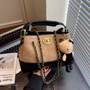 复古磨砂包包女2025秋冬季 通勤百搭单肩斜挎包超火手提水桶包 新款