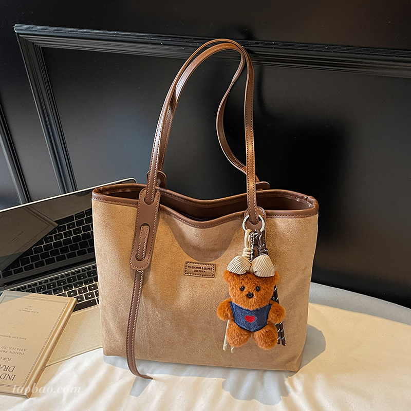 大容量手提托特包2025冬季新款