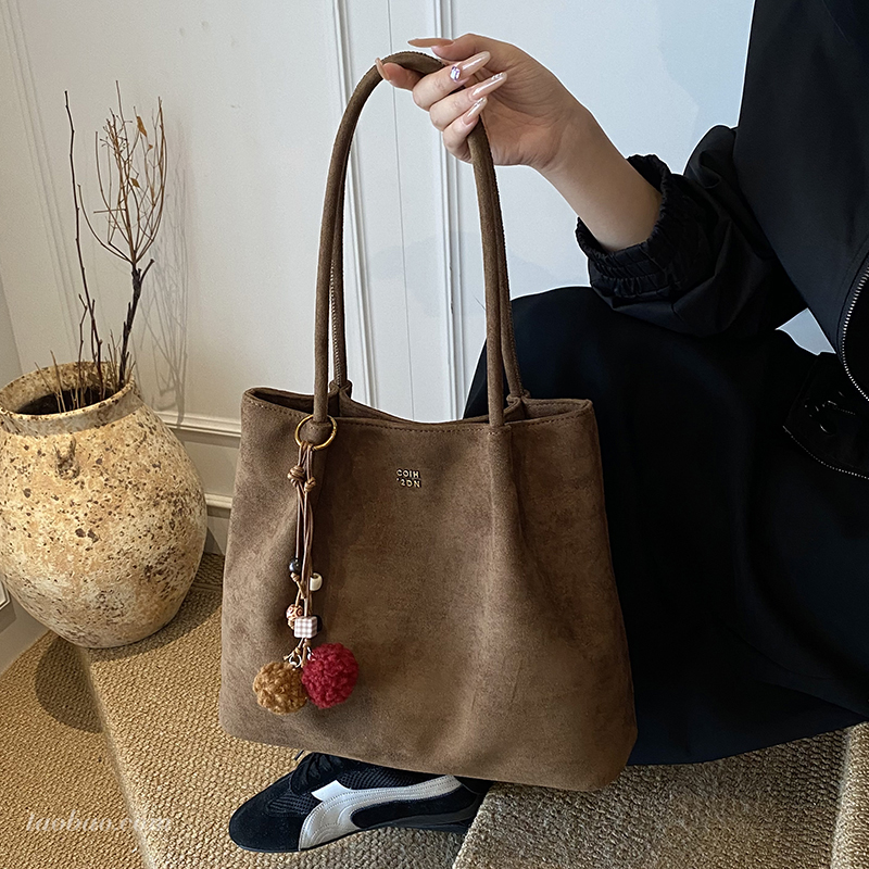 大容量手提托特包2025冬季新款