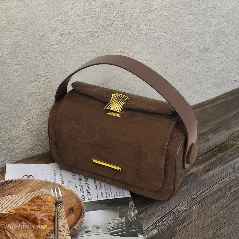 秋冬新款高级感小众斜挎小方