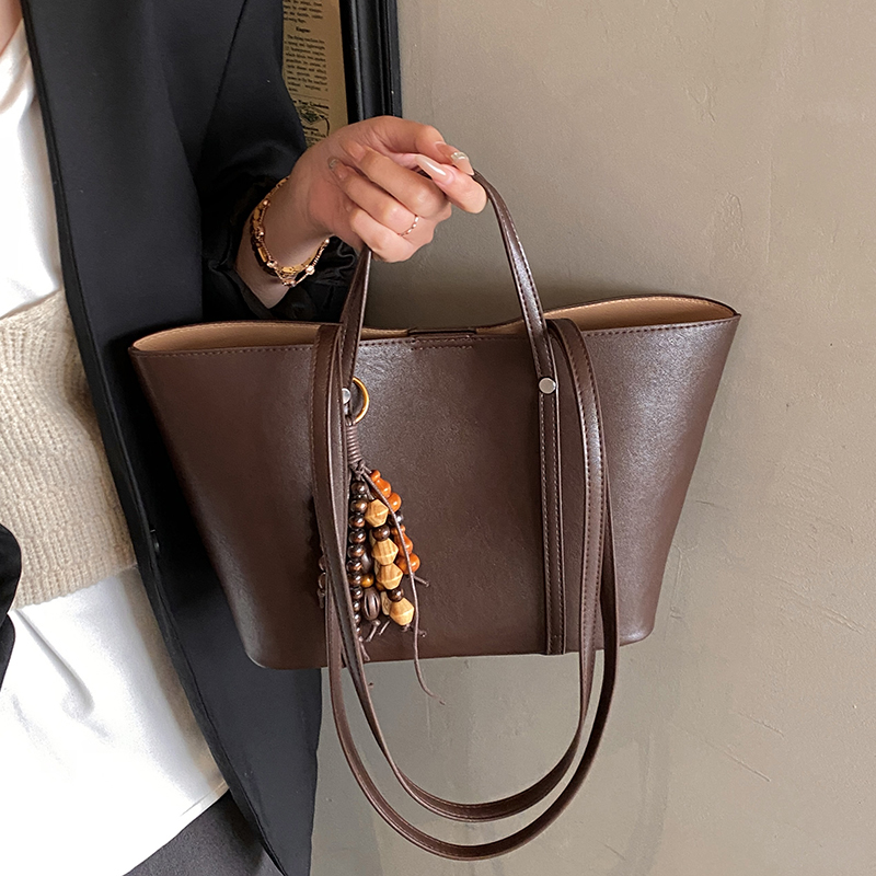 大容量通勤托特包2025冬季新款