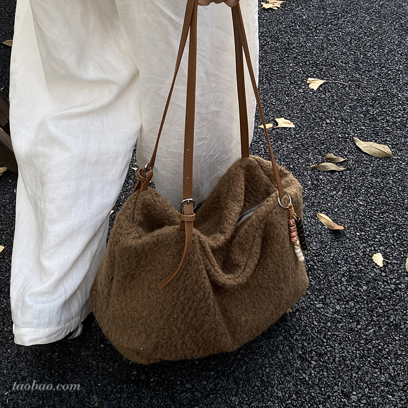 大容量手提托特包2025冬季新款