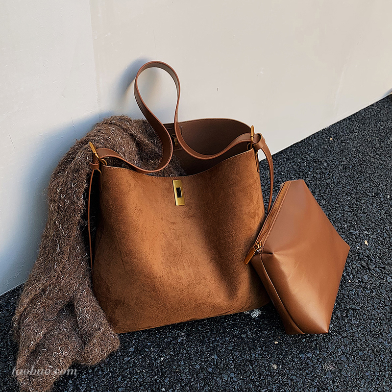 大容量通勤托特水桶包