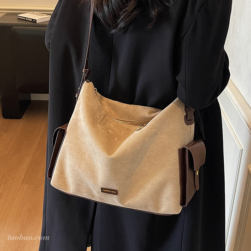 大容量通勤托特包女2025冬季