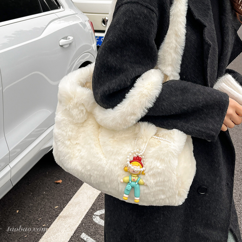 毛茸茸包包2025新款通勤大容量