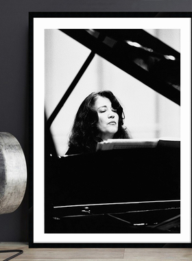 Martha Argerich 阿格里奇古典钢琴家音乐家琴房教室海报装饰挂画
