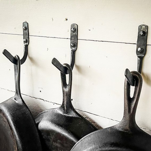 手工锻打铁制挂钩厨卫锅具收纳钩置物钩传统工艺铁打出壁挂钩