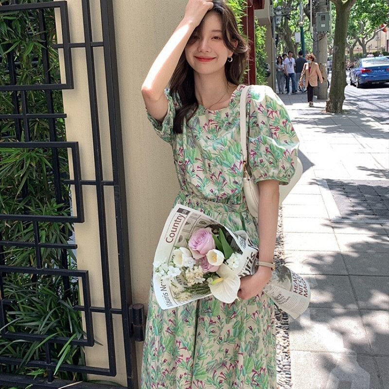 2023韩系新款女春装高腰长款连衣裙女夏小清新碎花方领短袖裙收腰