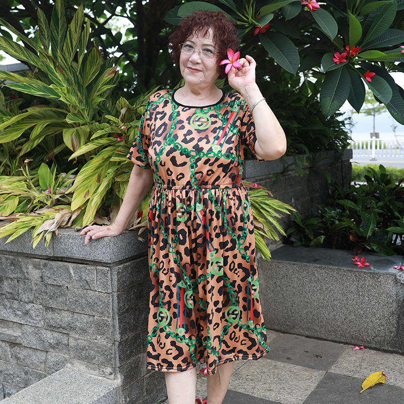 夏特大码胖妈妈松紧腰豹纹连衣裙