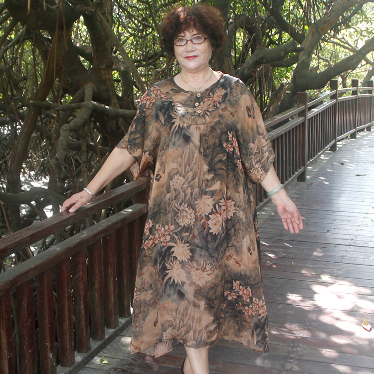 中老年夏季真丝薄连衣裙加肥大码胖妈妈装阔太太洋气中长款短袖裙