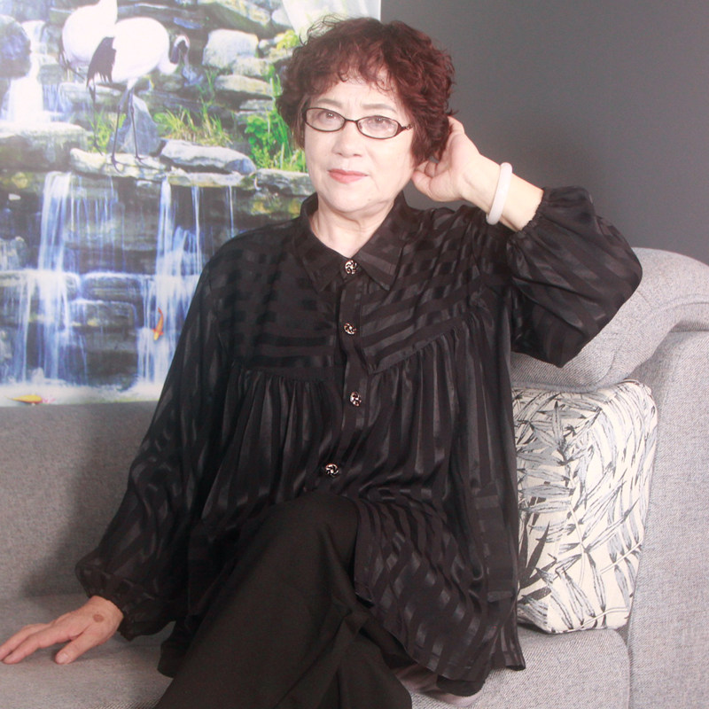 衬衫纽扣外套长袖大码妈妈装宽松