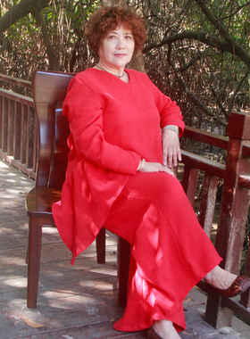 中老年春夏女士棉麻两件套加肥大码胖妈妈大红色洋气宽松遮肚上衣