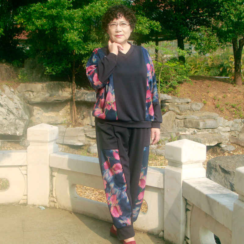 两件套加肥裤子运动服妈妈款上衣