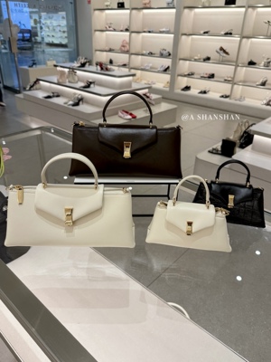 【珊珊家不退换】CHARLES＆KEITH手提CK2-50271764简约小方斜挎包