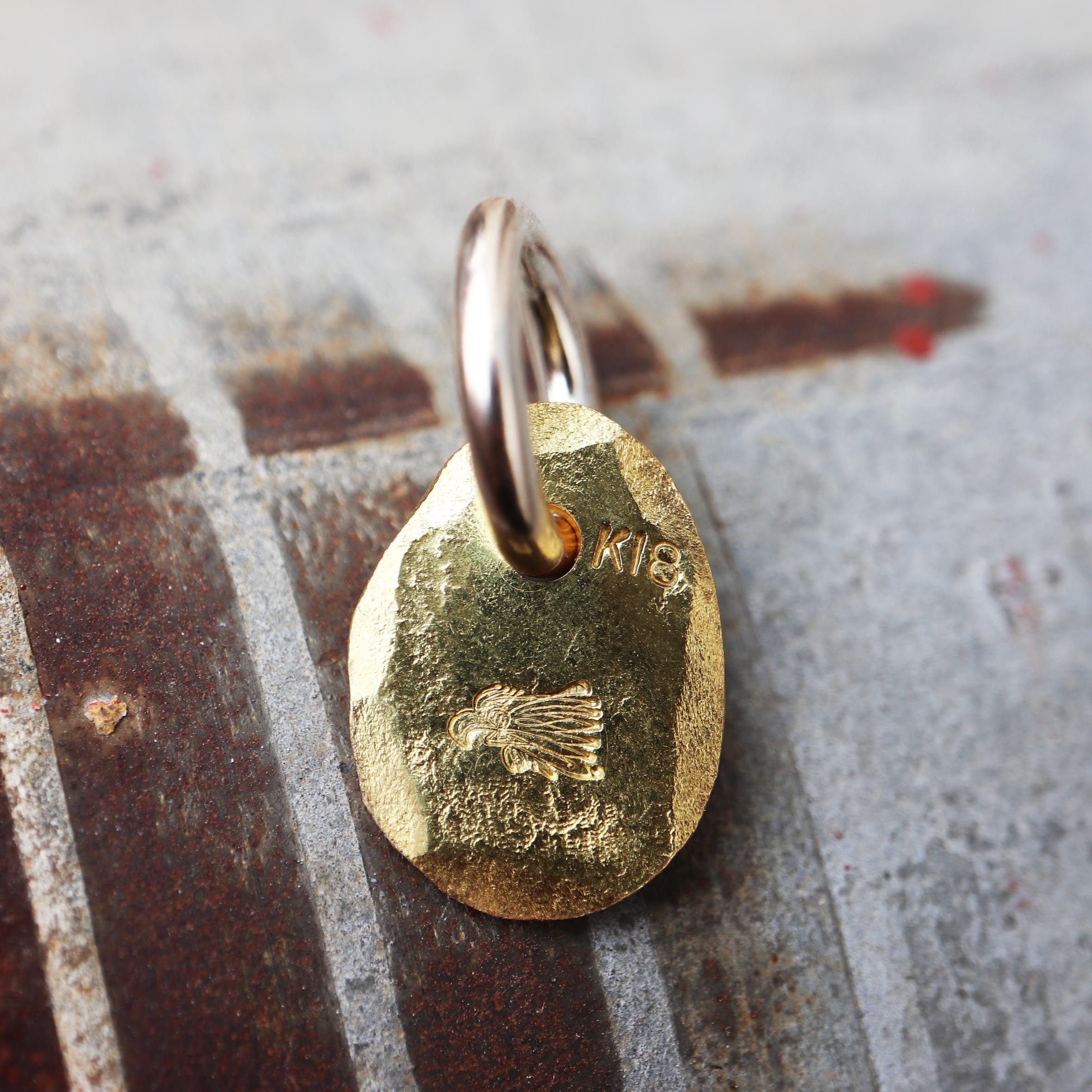 铁头的店 高山隆stoporlight 全手工全金随形小金饼吊坠 小吊牌