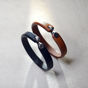 铁头的店925银手工纯银钩素面真皮手环日系枥木皮手镯