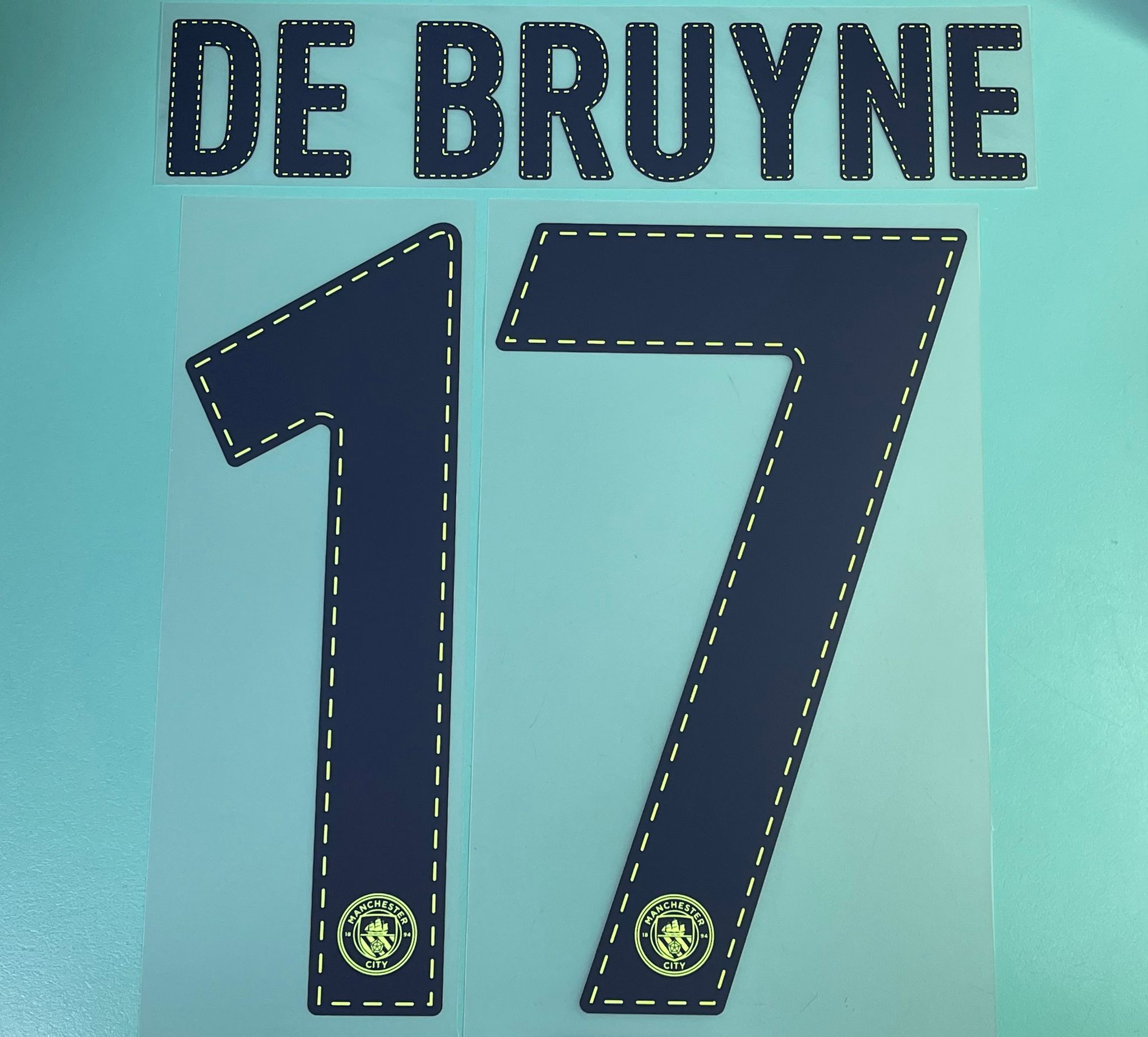 2022-23年度曼城二客原裝歐冠印號#17 DE BRUYNE#47 FODEN