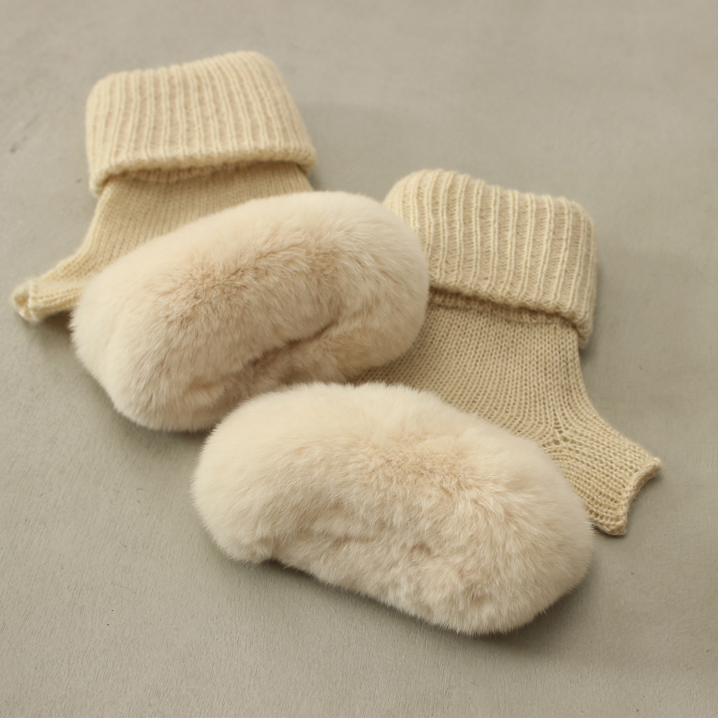 古灵阁出口獭兔毛毛绒半指手套女冬季加厚保暖甜美风羊毛针织时尚