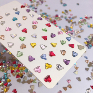 网红歪桃心小号4.5 5m迷你爱心钻平底美甲饰品超闪心形指甲钻混合