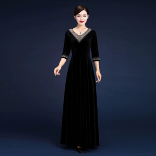 高档弹力丝绒成人晚礼服连衣裙高级感演出高端主持人长裙合唱团女