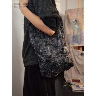 HIGHLIGHT加分24aw博洛尼亚哲思 仿皮革金属压皱时髦暗黑单肩挎包