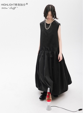 HIGHLIGHT加分25ss 阿提斯特 黑色宽松重工多褶皱缎面egg风背心裙