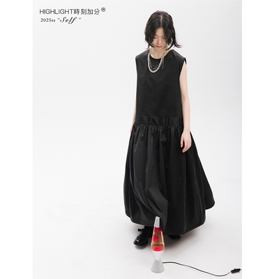 艺术家黑色宽松重工多褶皱背心裙